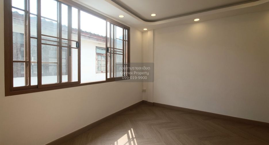 For sale 2 bedrooms townhouse in Bueng Kum, Bangkok
