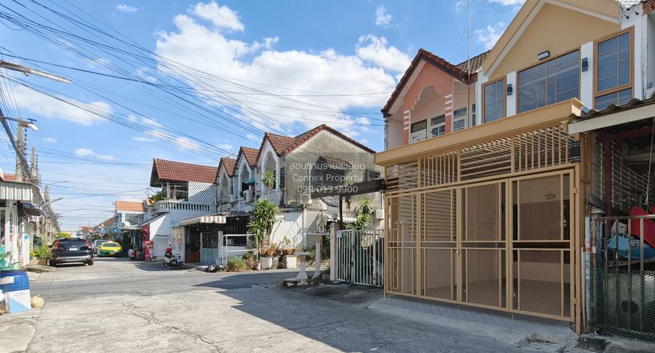 For sale 2 bedrooms townhouse in Bueng Kum, Bangkok