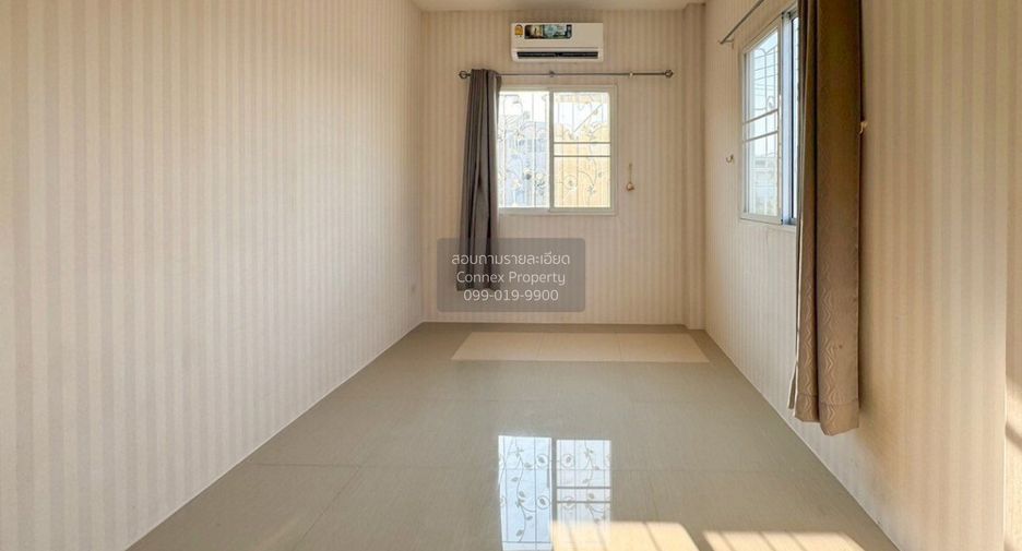 For sale 3 bedrooms townhouse in Nong Khaem, Bangkok