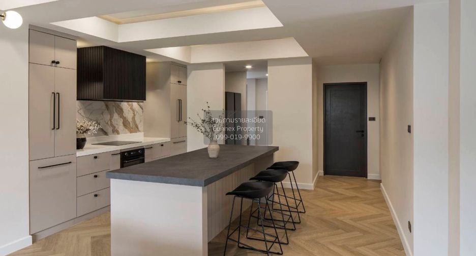 For sale 3 bedrooms house in Watthana, Bangkok