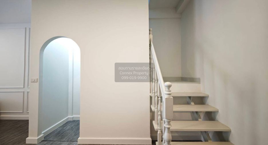 For sale 2 bedrooms townhouse in Lat Phrao, Bangkok
