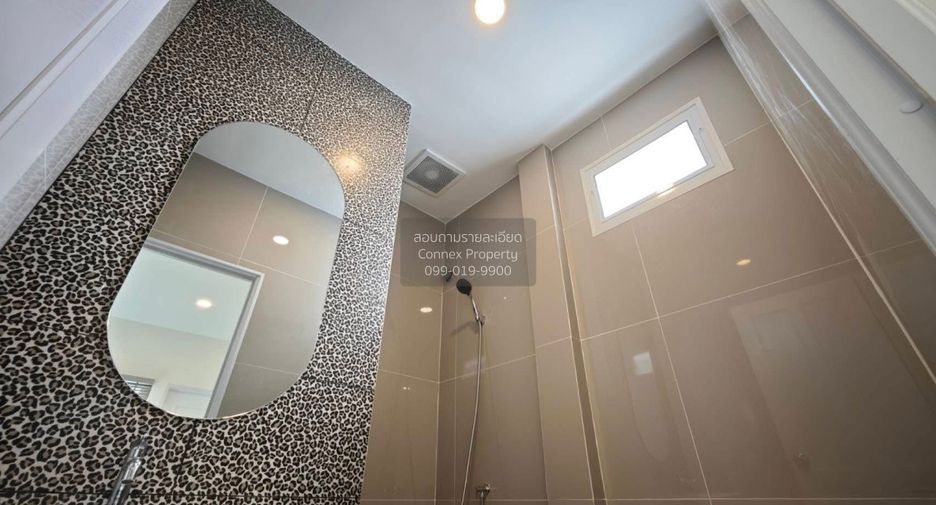 For sale 2 bedrooms townhouse in Lat Phrao, Bangkok