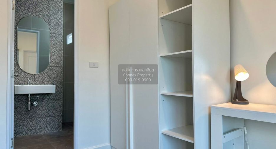 For sale 2 bedrooms townhouse in Lat Phrao, Bangkok