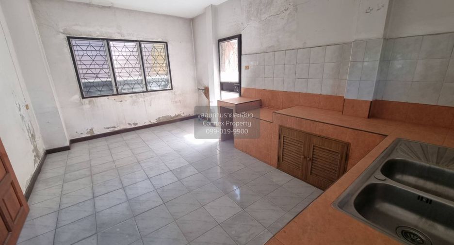 For sale 4 ベッドルーム house in Prawet, Bangkok