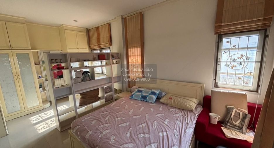 For sale 3 bedrooms house in Thawi Watthana, Bangkok