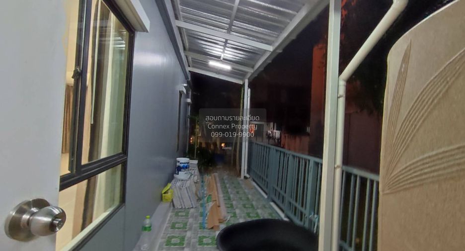 Casa adosada en venta de 3 habitaciones en Chom Thong, Bangkok