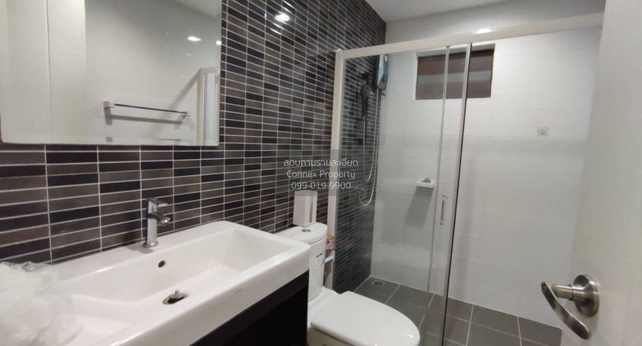 Casa adosada en venta de 3 habitaciones en Chom Thong, Bangkok