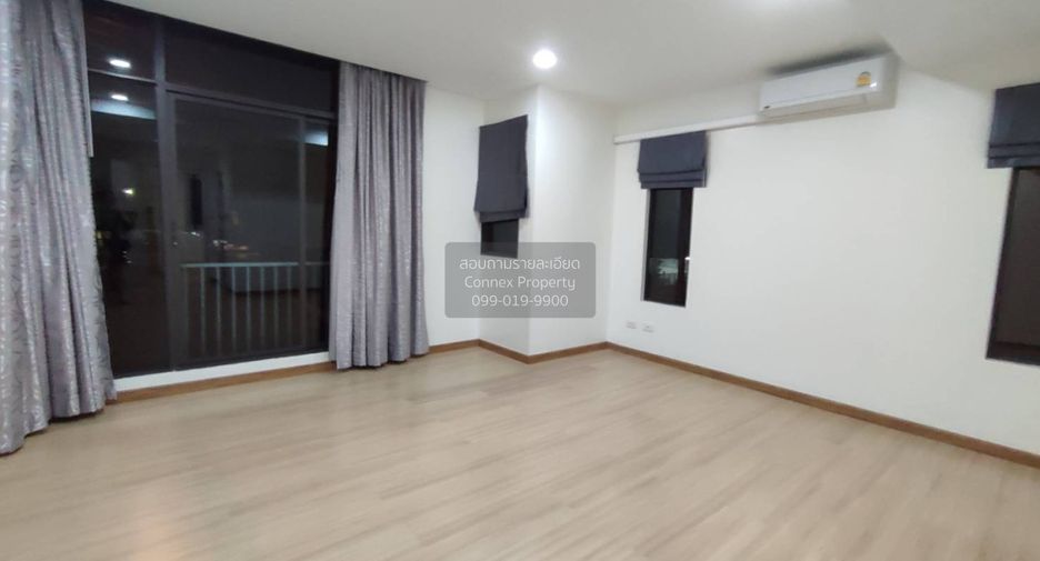 Casa adosada en venta de 3 habitaciones en Chom Thong, Bangkok