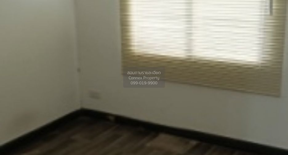 Casa adosada en venta de 3 habitaciones en Prawet, Bangkok