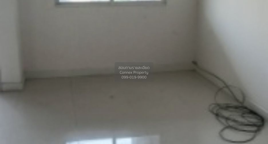 Casa adosada en venta de 3 habitaciones en Prawet, Bangkok