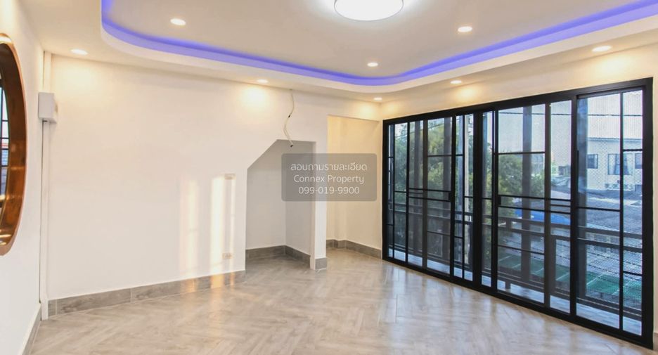 Büro zum Kauf mit 7 Zimmer in Huai Khwang, Bangkok
