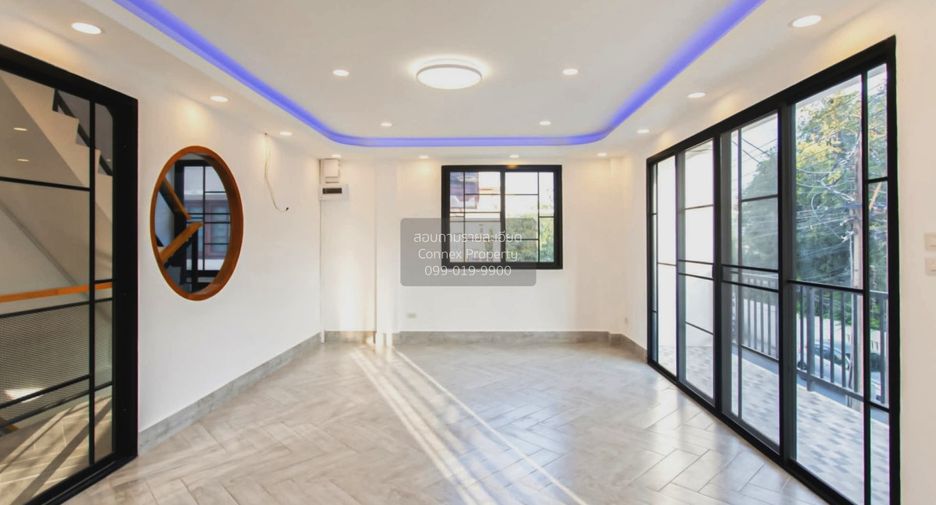 Büro zum Kauf mit 7 Zimmer in Huai Khwang, Bangkok