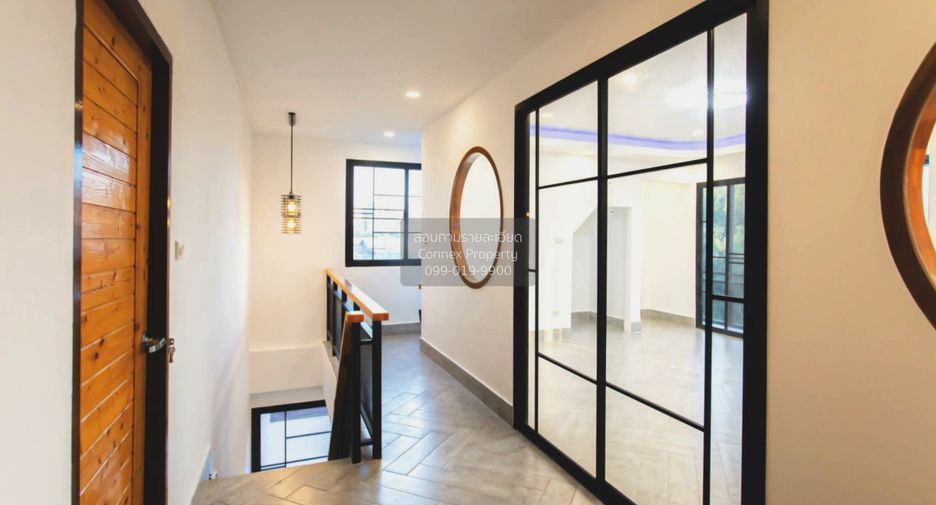 Büro zum Kauf mit 7 Zimmer in Huai Khwang, Bangkok