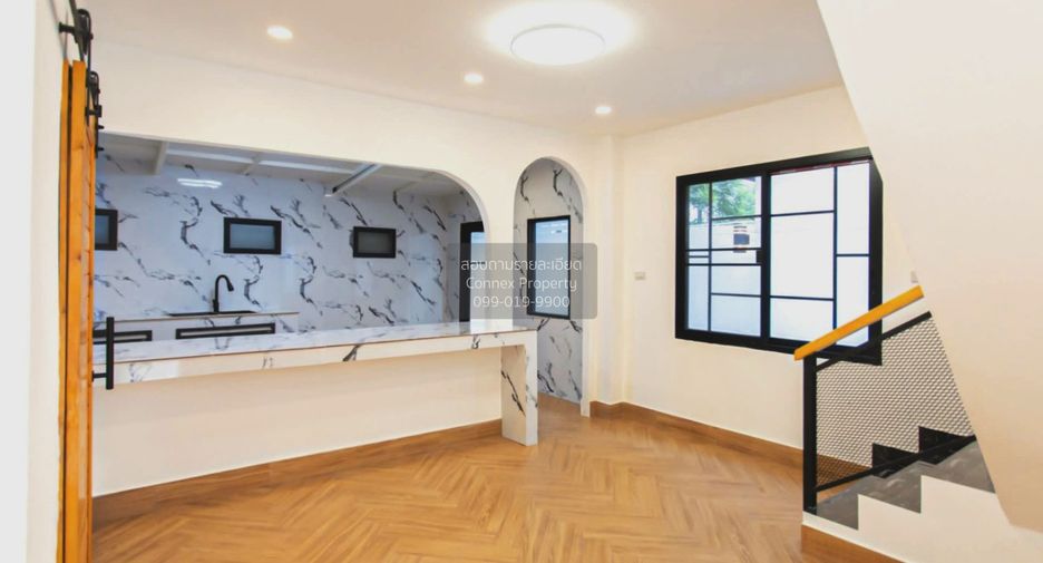 Büro zum Kauf mit 7 Zimmer in Huai Khwang, Bangkok
