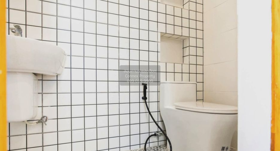 Büro zum Kauf mit 7 Zimmer in Huai Khwang, Bangkok