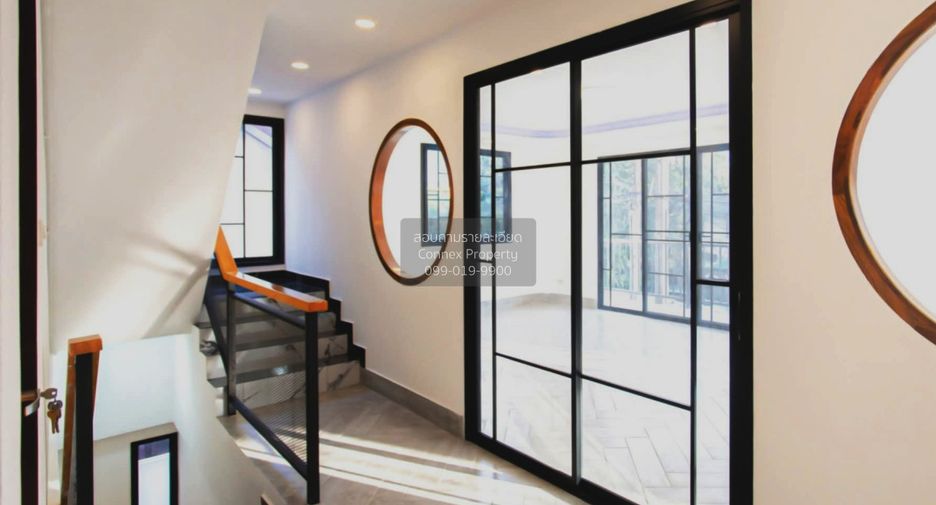 Büro zum Kauf mit 7 Zimmer in Huai Khwang, Bangkok