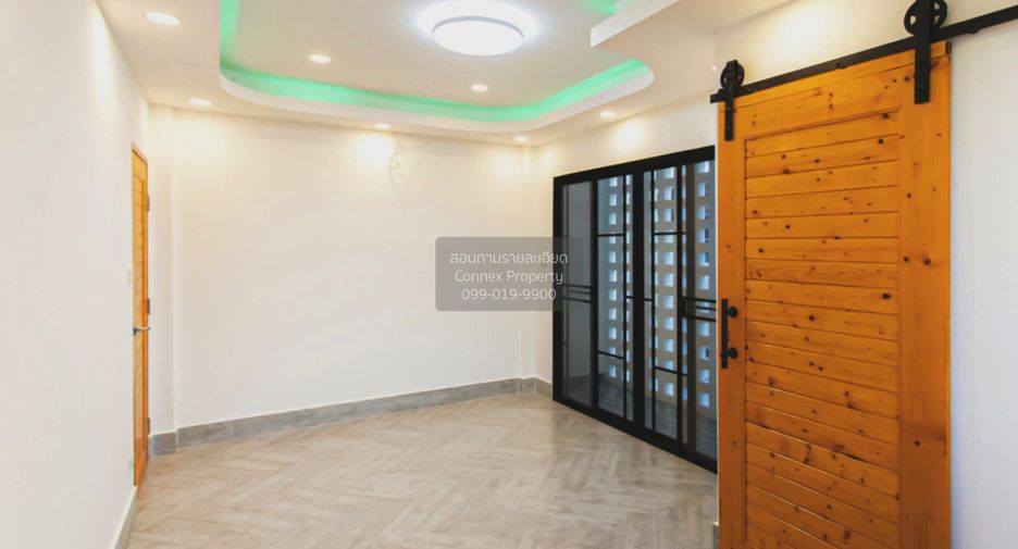 Büro zum Kauf mit 7 Zimmer in Huai Khwang, Bangkok