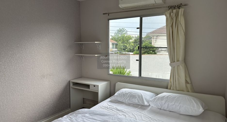 For sale 3 bedrooms house in Phasi Charoen, Bangkok