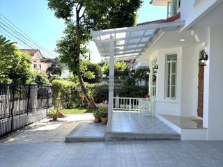 À vendre 4 chambres maison à Bang Khen, Bangkok