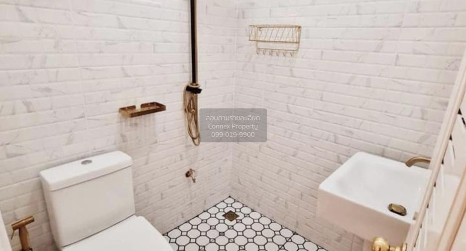 Casa adosada en venta de 2 habitaciones en Thanyaburi, Pathum Thani