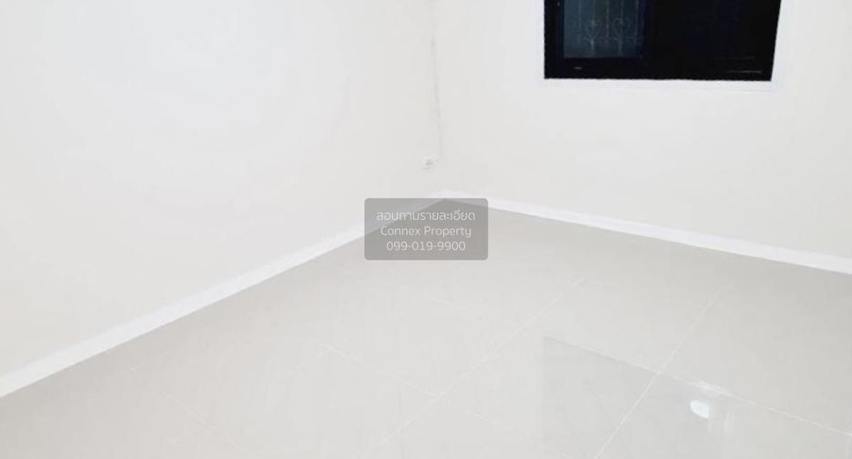 Casa adosada en venta de 2 habitaciones en Thanyaburi, Pathum Thani