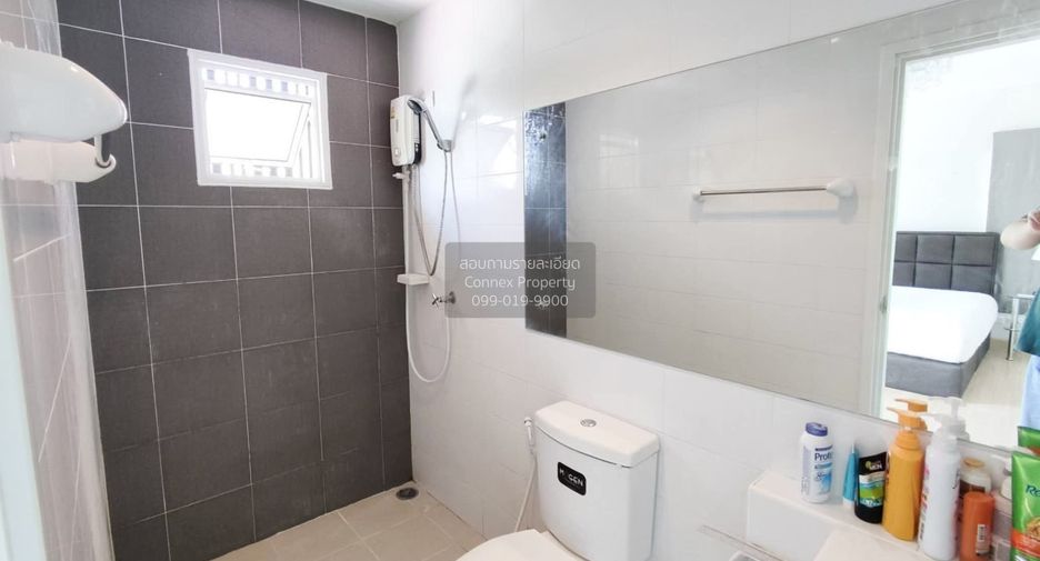 For sale 2 bedrooms townhouse in Mueang Pathum Thani, Pathum Thani