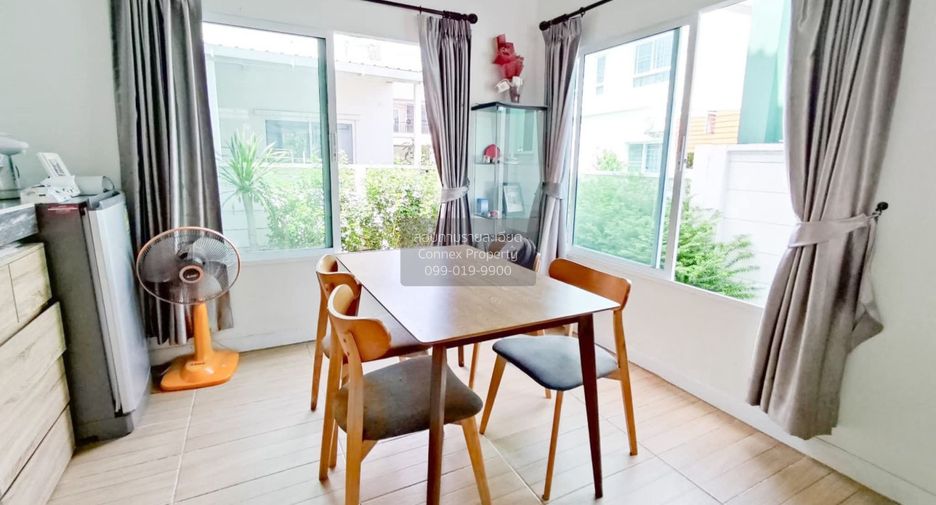 For sale 2 bedrooms townhouse in Mueang Pathum Thani, Pathum Thani