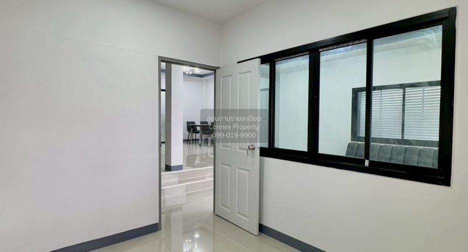 Reihenhaus zum Kauf mit 4 Zimmer in Bang Bua Thong, Nonthaburi