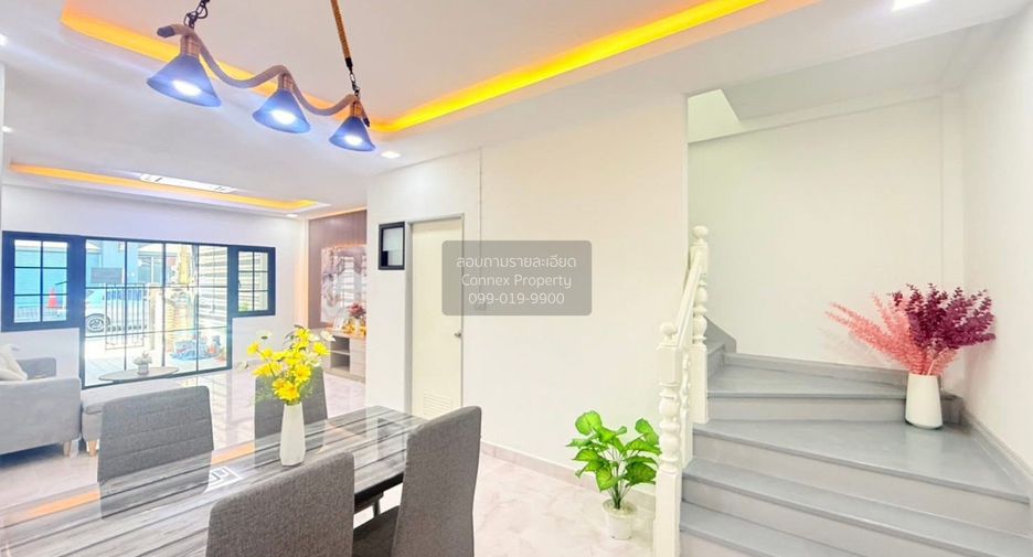 For sale 2 bedrooms townhouse in Lat Krabang, Bangkok
