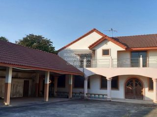 For sale 4 bedrooms house in Khlong Sam Wa, Bangkok