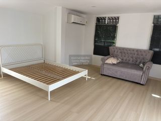 出售 4 卧室 独立屋 在 Khlong Sam Wa, 曼谷