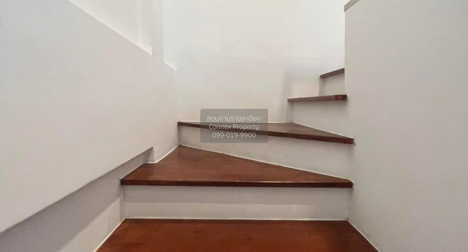 For sale 3 ベッドルーム townhouse in Krathum Baen, Samut Sakhon