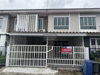 Casa adosada en venta de 3 habitaciones en Bang Kruai, Nonthaburi
