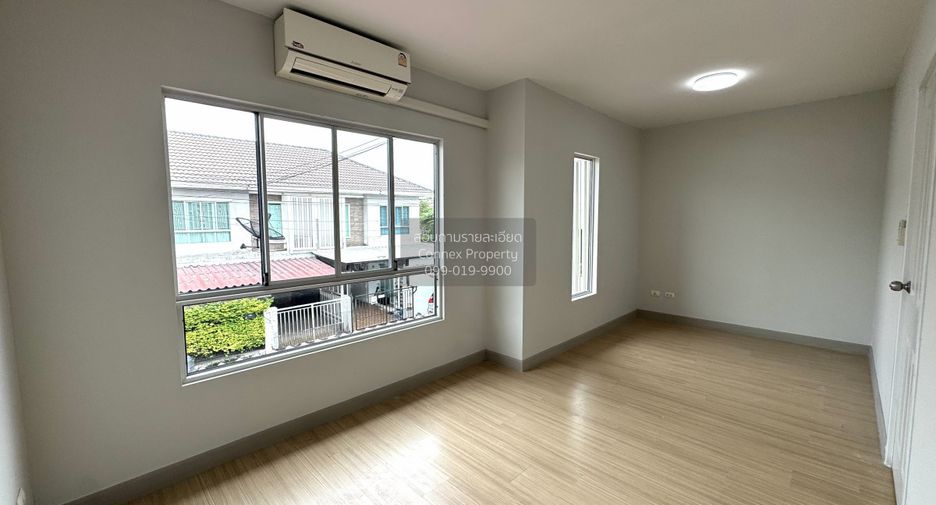 Casa adosada en venta de 3 habitaciones en Bang Kruai, Nonthaburi
