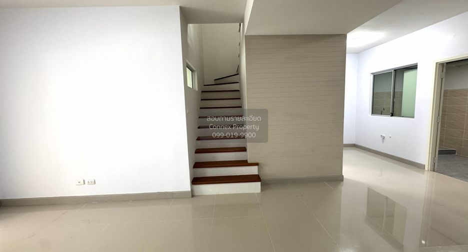 Casa adosada en venta de 3 habitaciones en Bang Kruai, Nonthaburi
