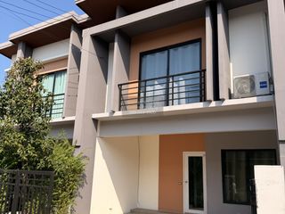 Продажа 3 спальни таунхаус в Mueang Nonthaburi, Нонтабури