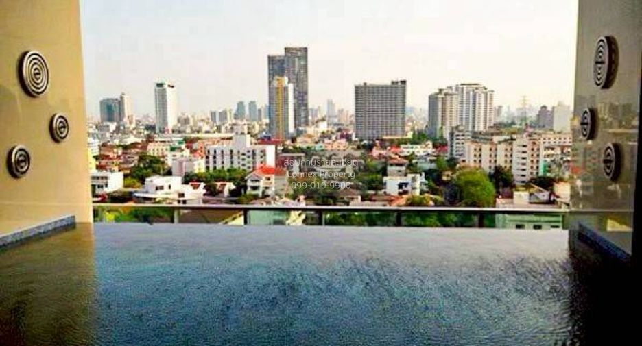 For sale 2 bedrooms condo in Chatuchak, Bangkok