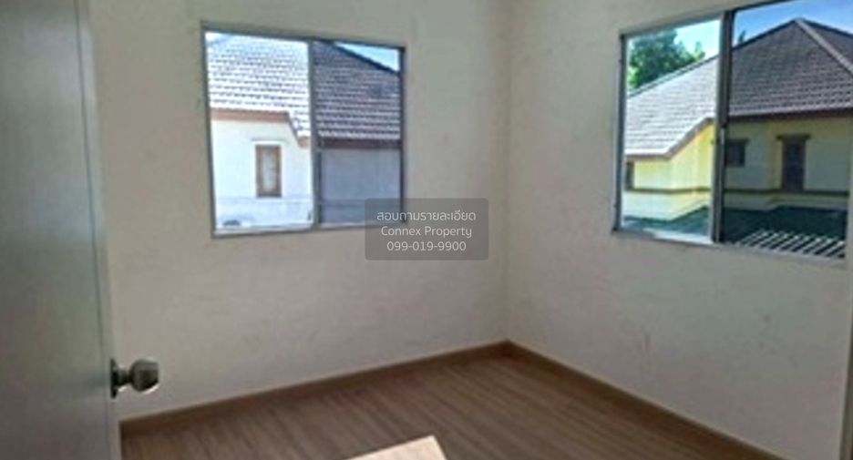 For sale 4 bedrooms townhouse in Lat Krabang, Bangkok