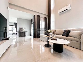 Casa en venta de 5 habitaciones en Bang Phli, Samut Prakan