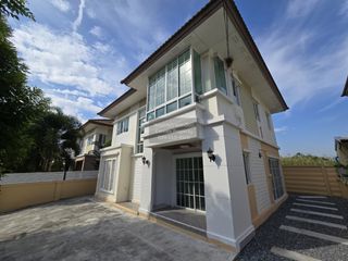 For sale 3 bedrooms house in Thung Khru, Bangkok