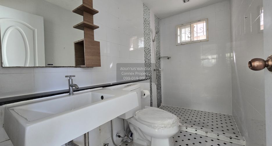 For sale 3 ベッドルーム house in Thung Khru, Bangkok
