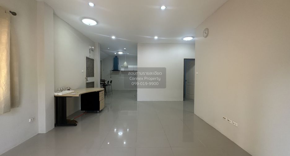 Casa en venta de 3 habitaciones en Phutthamonthon, Nakhon Pathom
