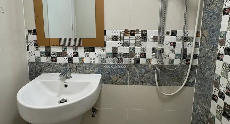 For sale 3 bedrooms townhouse in Prawet, Bangkok