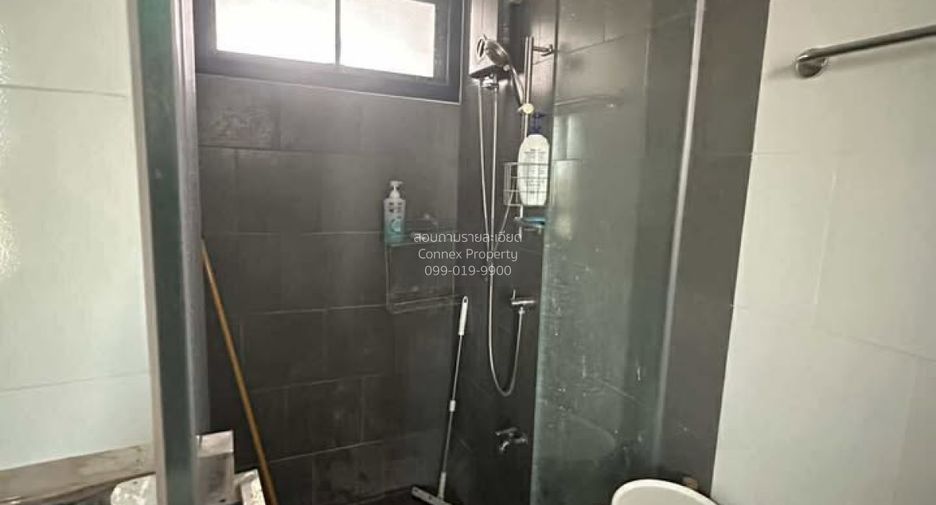 For sale 3 bedrooms townhouse in Pak Kret, Nonthaburi