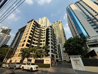 For sale 4 bedrooms condo in Watthana, Bangkok