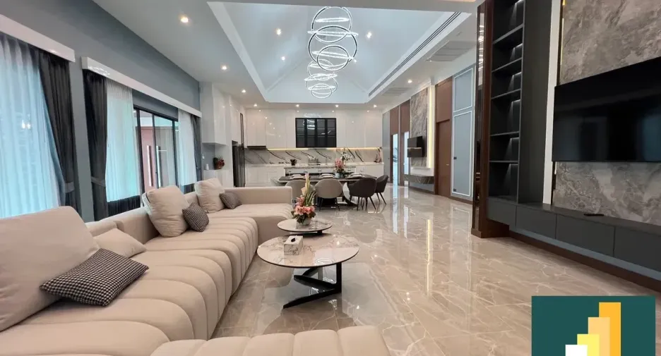 For rent and for sale 4 bedrooms house in Bang Lamung, Chonburi