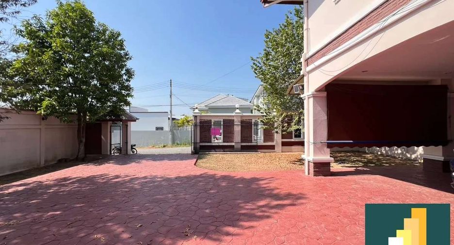 For rent and for sale 4 bedrooms house in Ban Bueng, Chonburi