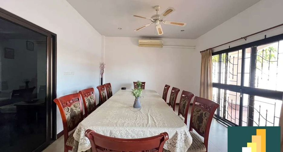 For rent and for sale 4 bedrooms house in Ban Bueng, Chonburi