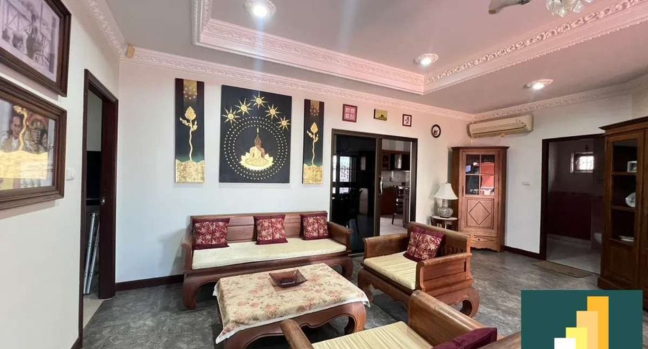 For rent and for sale 4 bedrooms house in Ban Bueng, Chonburi