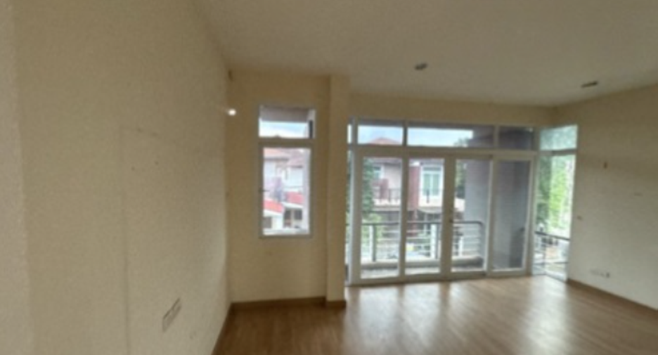 For sale 4 ベッドルーム house in Si Racha, Chonburi